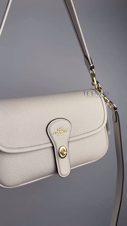 Coach Hadley Shoulder Bag!
