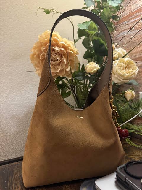 COACH
Brooklyn 39 Shoulder Bag - Dark Stone
