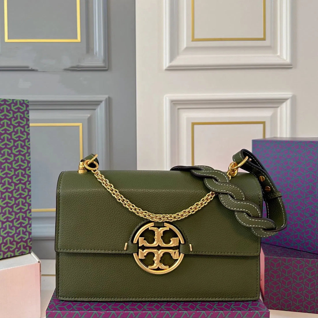 Tory Burch
Tory Burch Womens Miller Flap Shoulder Handbag - Lumber Umber