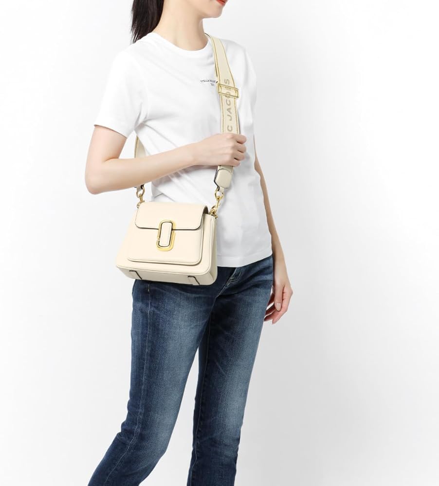 MARC JACOBS