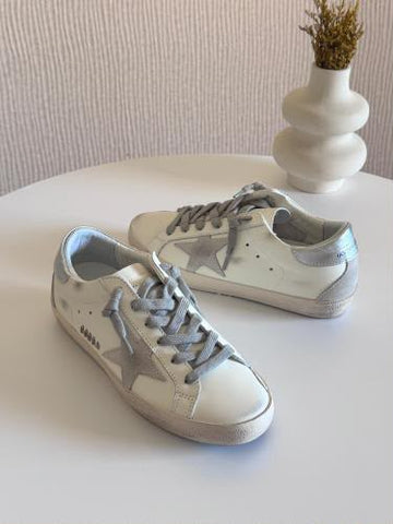 GOLDEN GOOSE