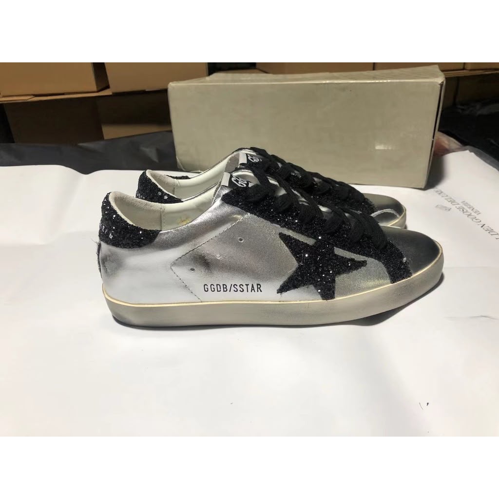 GOLDEN GOOSE