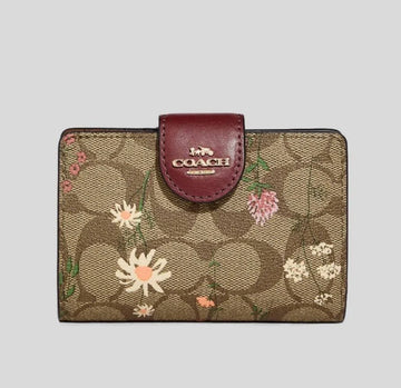 Coach Medium Corner Zip Wallet